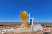 六爻免费我国首颗地球物理场探测业务卫星“张衡一号”02星成功发射